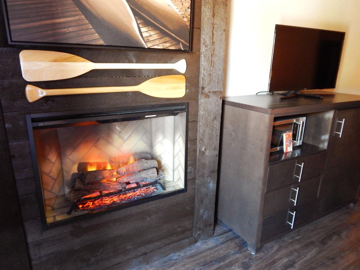 Copper River Inn Fort Frances 外观 照片