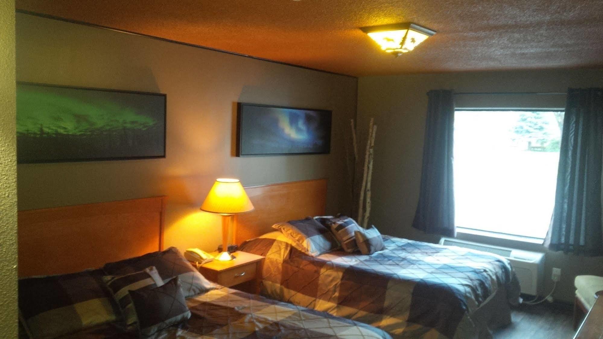 Copper River Inn Fort Frances 外观 照片